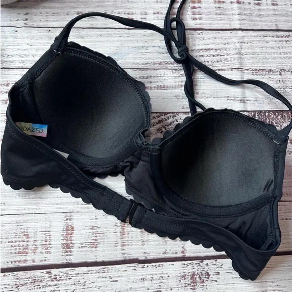 NWOT Black Scalloped Bikini Swim Top 32B - Picture 2 of 5